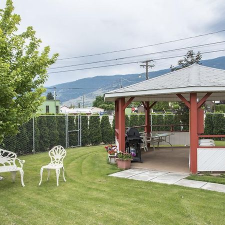 Maple Leaf Motel Inn Towne Osoyoos Εξωτερικό φωτογραφία