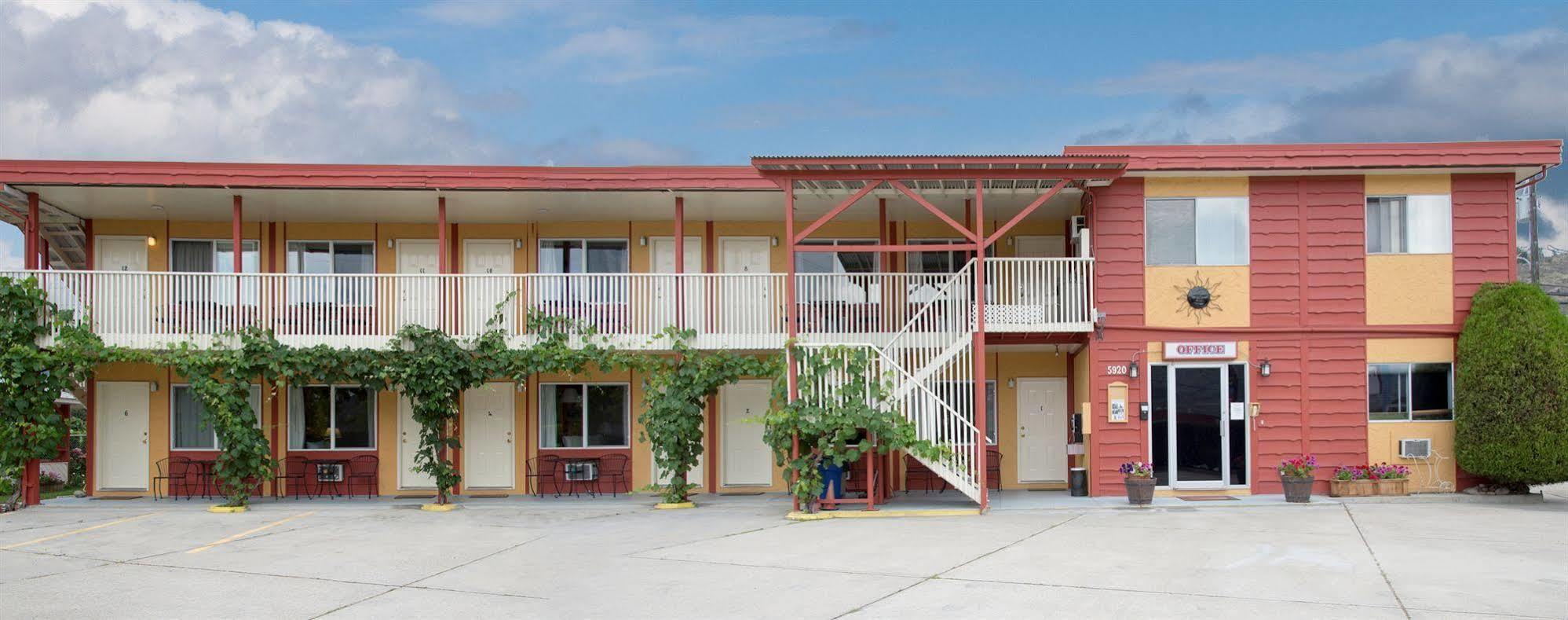 Maple Leaf Motel Inn Towne Osoyoos Εξωτερικό φωτογραφία