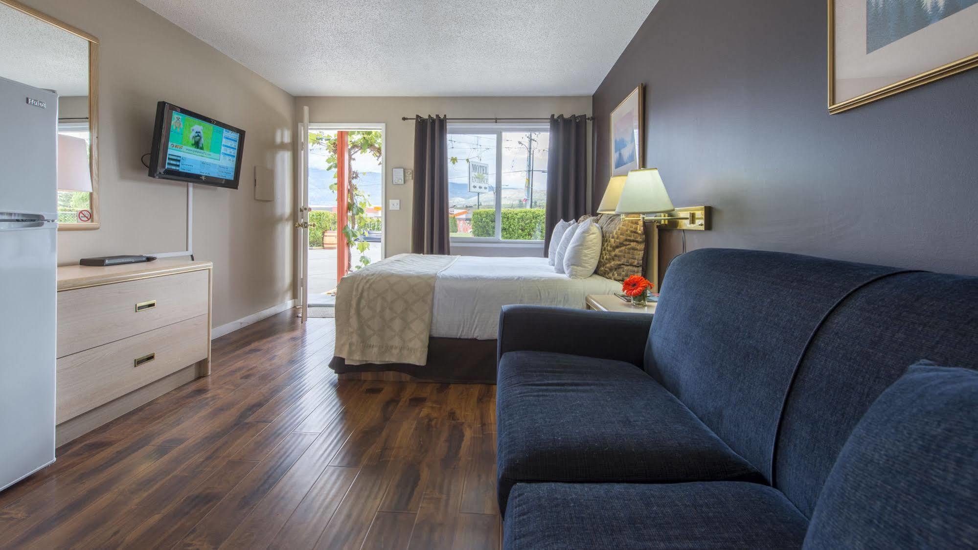 Maple Leaf Motel Inn Towne Osoyoos Εξωτερικό φωτογραφία